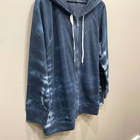 NWT LIVI Blue Tie-Dye Zip Up Sweatshirt - Size: 18/20 - Picture 6 of 9
